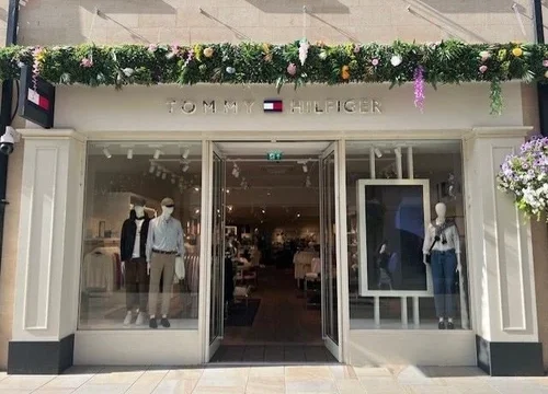 Tommy Hilfiger