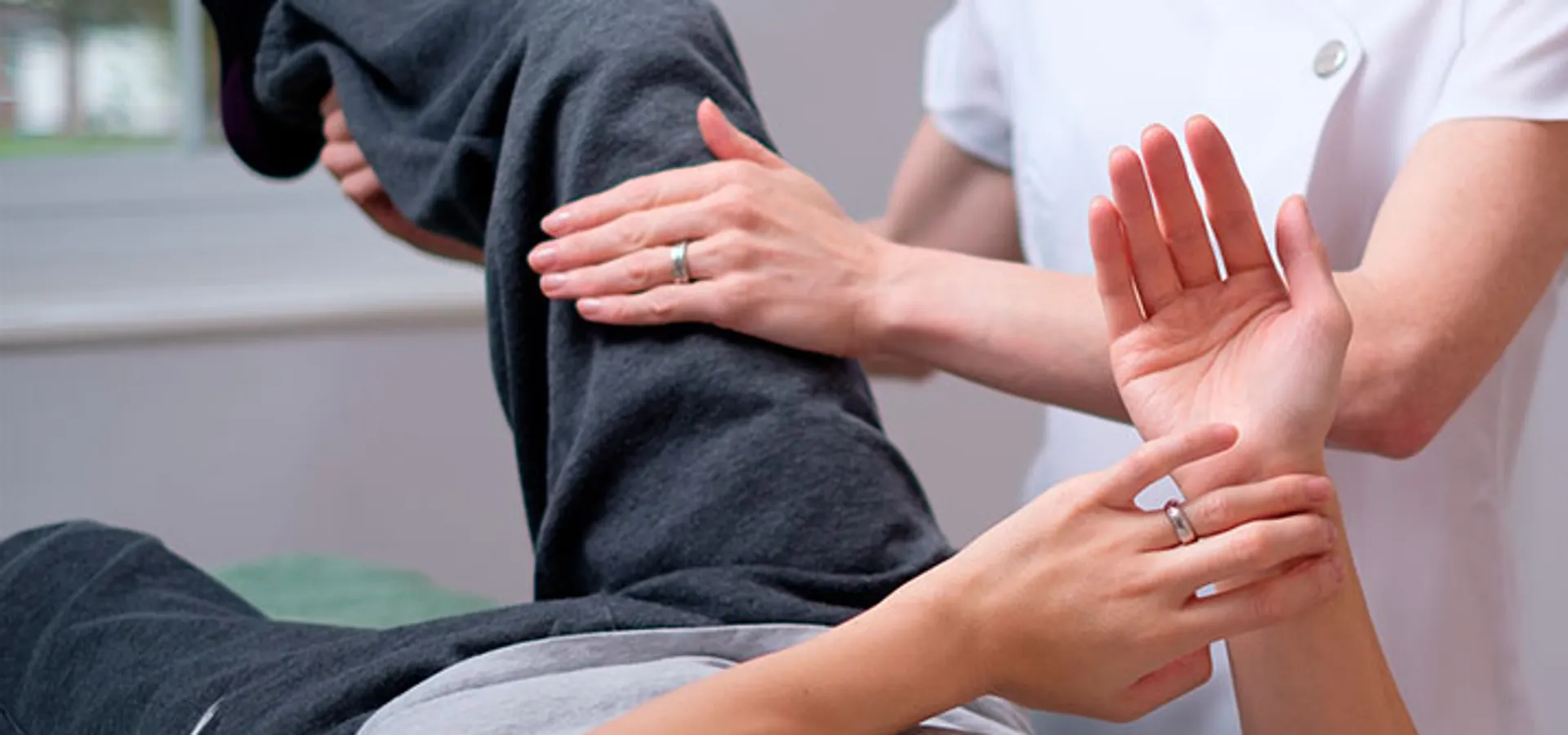 Kinesiology muscle testing taster session.