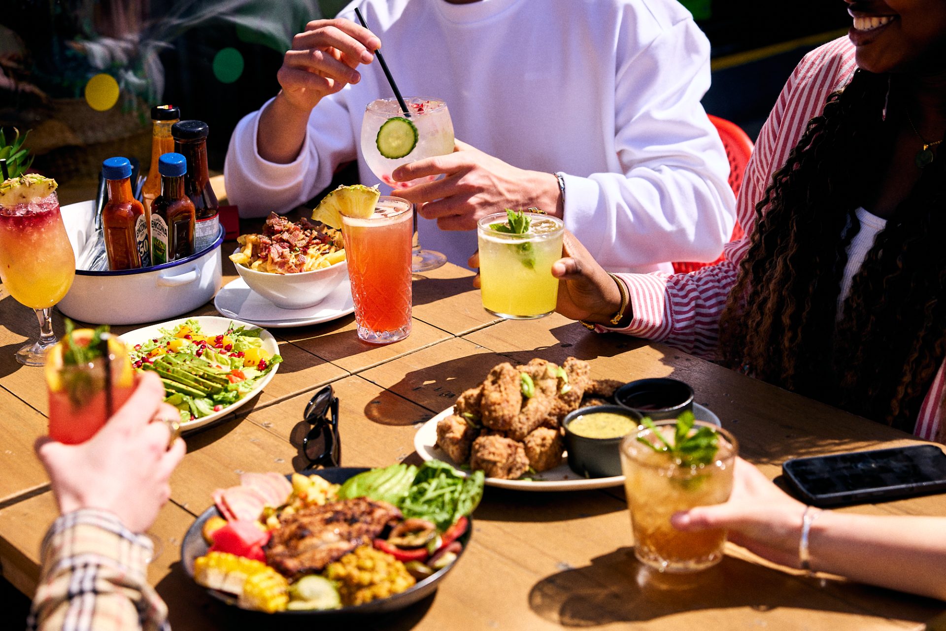 Cocktails and food at Turtle Bay